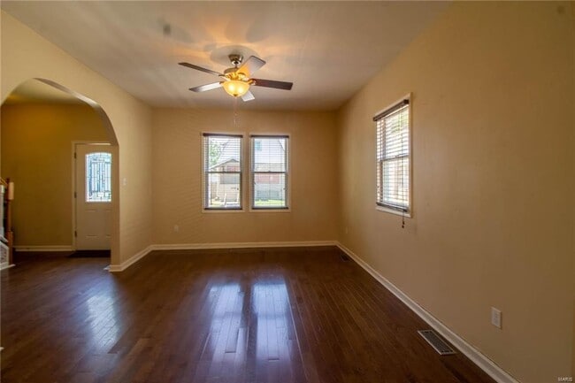 Building Photo - Nicely updated 3 bedroom home in Bevo