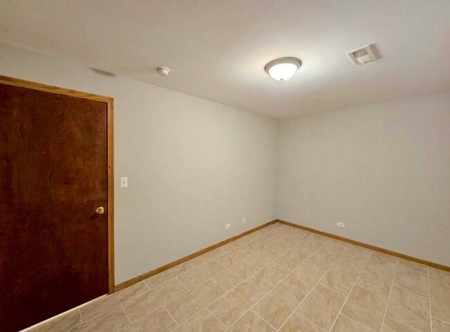 Building Photo - 2714 W 37th Pl