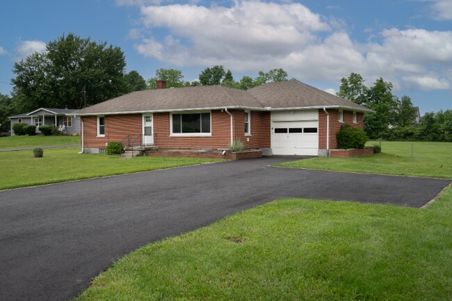 Foto del edificio - 3372 Home Acres Ave