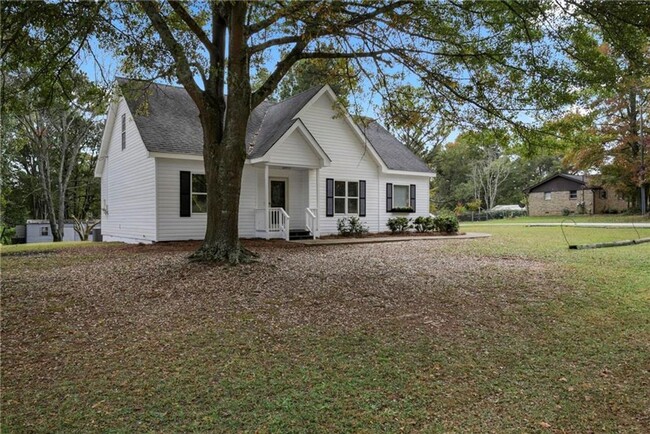 Building Photo - 1312 Lake Paradise