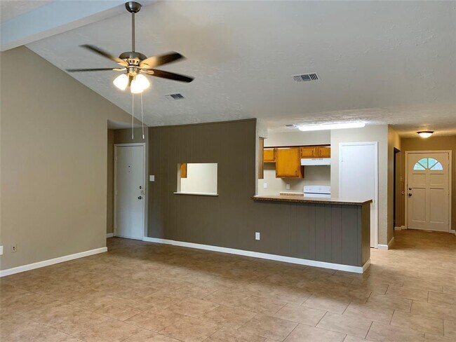 Foto del edificio - 4306 Towergate Dr