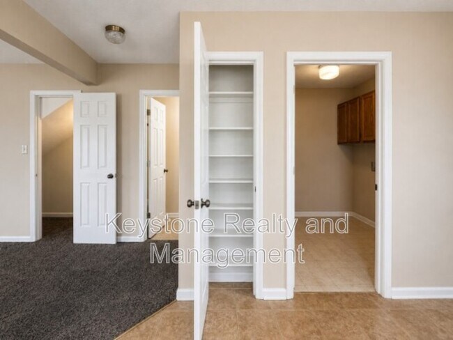 Building Photo - 270 Thompsonville Ln