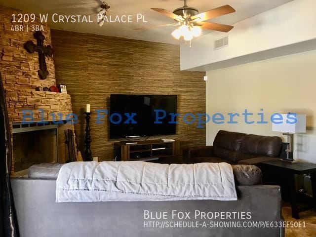 Building Photo - NW 4 Bedroom home w/ MOUNTAIN VIEWS!