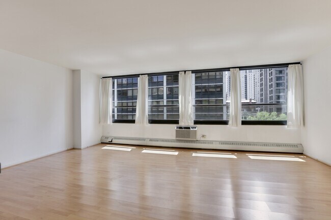 Foto del edificio - 33 E Cedar St