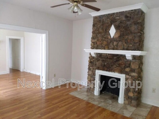 Foto del edificio - 785 E Pkwy S