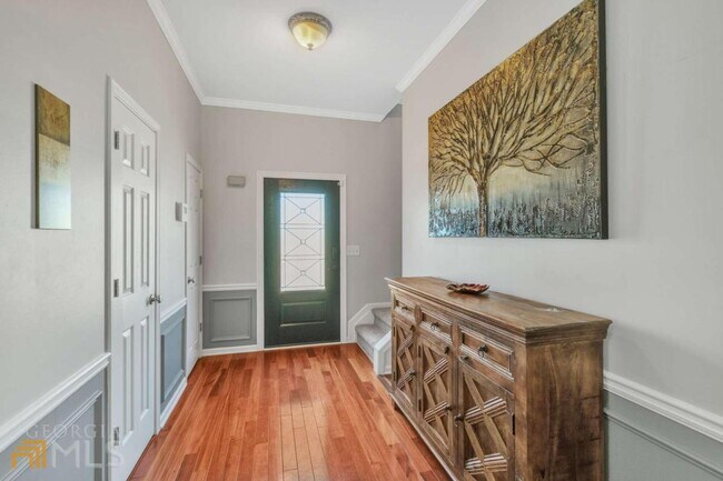 Building Photo - 310 Avebury Ct