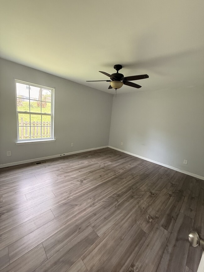 Foto del edificio - 1405 Lee St SE