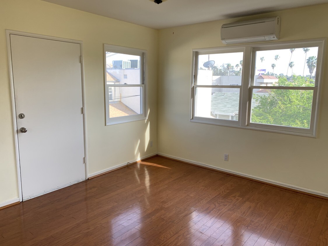Foto del edificio - 1315 Talmadge St