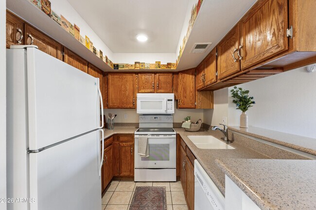 Foto del edificio - 540 N May