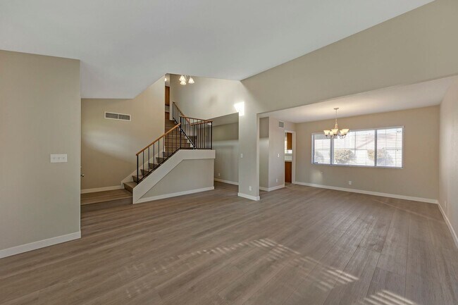 Foto del edificio - 3158 Laurel Ave