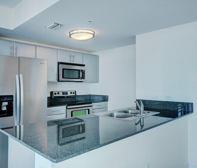 Foto del edificio - 1861 NW South River Dr