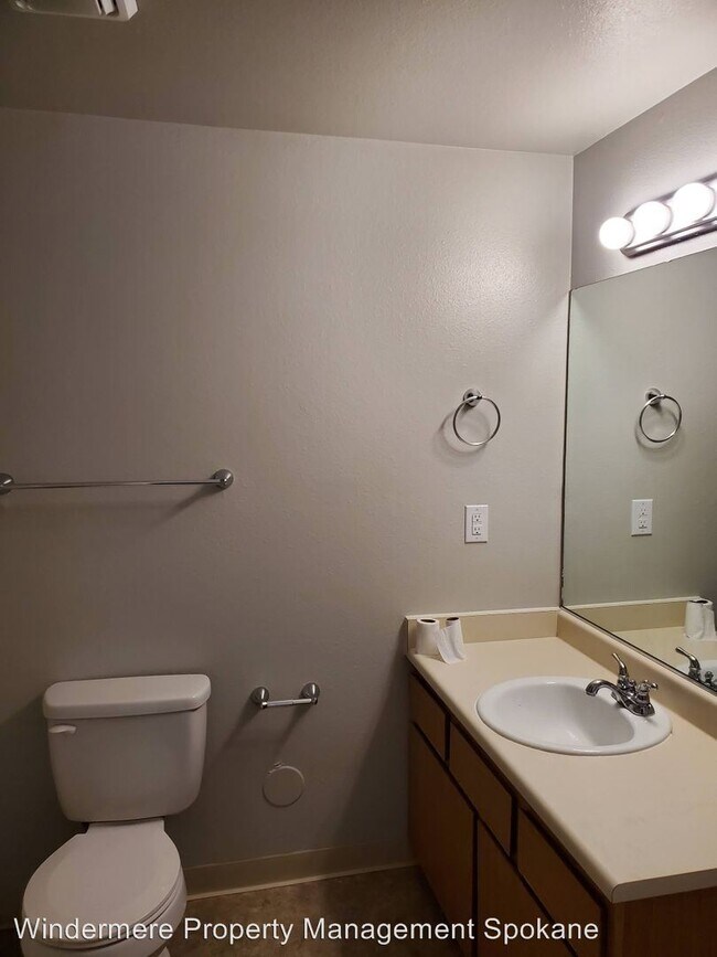 Foto del edificio - 4709-4725 N Sullivan Rd