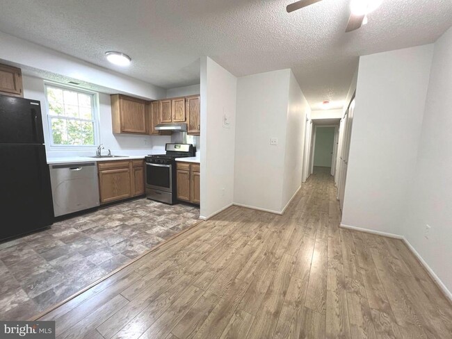 Building Photo - 11919 Tarragon Rd