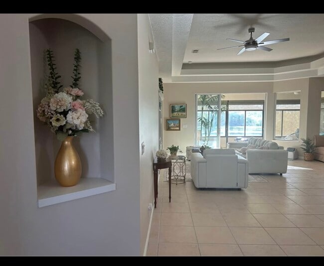Foto del edificio - 4544 NW Red Maple Dr