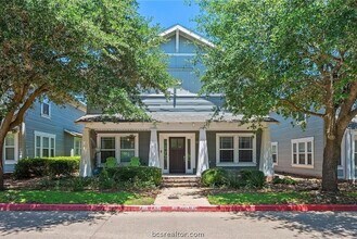 Building Photo - 1725 Harvey Mitchell Pkwy S