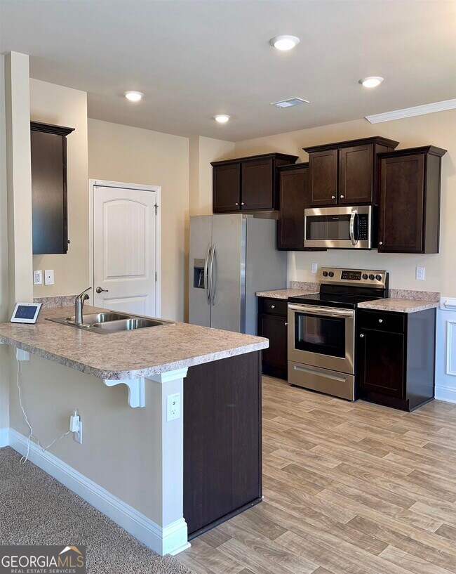 Foto del edificio - 2651 Lovejoy Crossing Ln