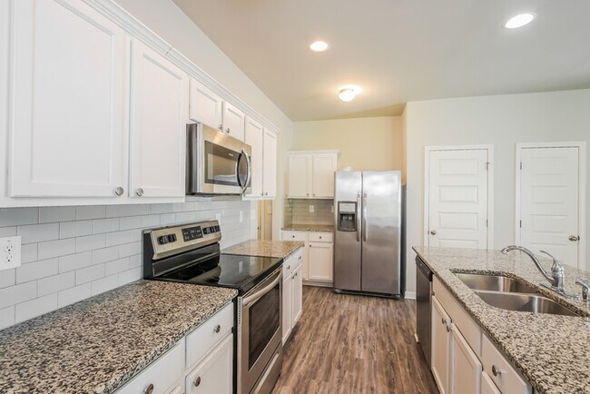 Foto del edificio - 289 Claudia Dr