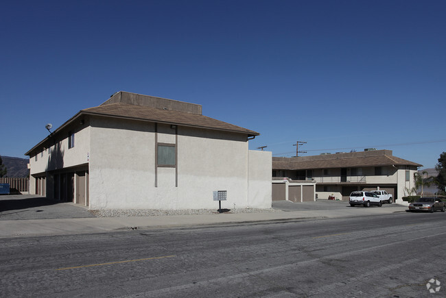 Building Photo - Mountain Ridge Apartments