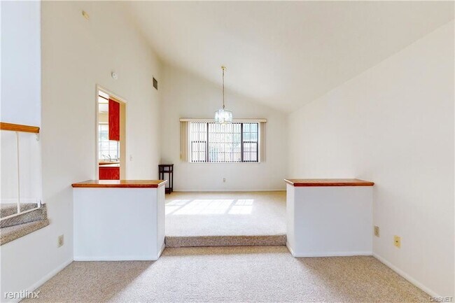 Foto del edificio - 3 br, 3 bath House - 10258 Glade Ave
