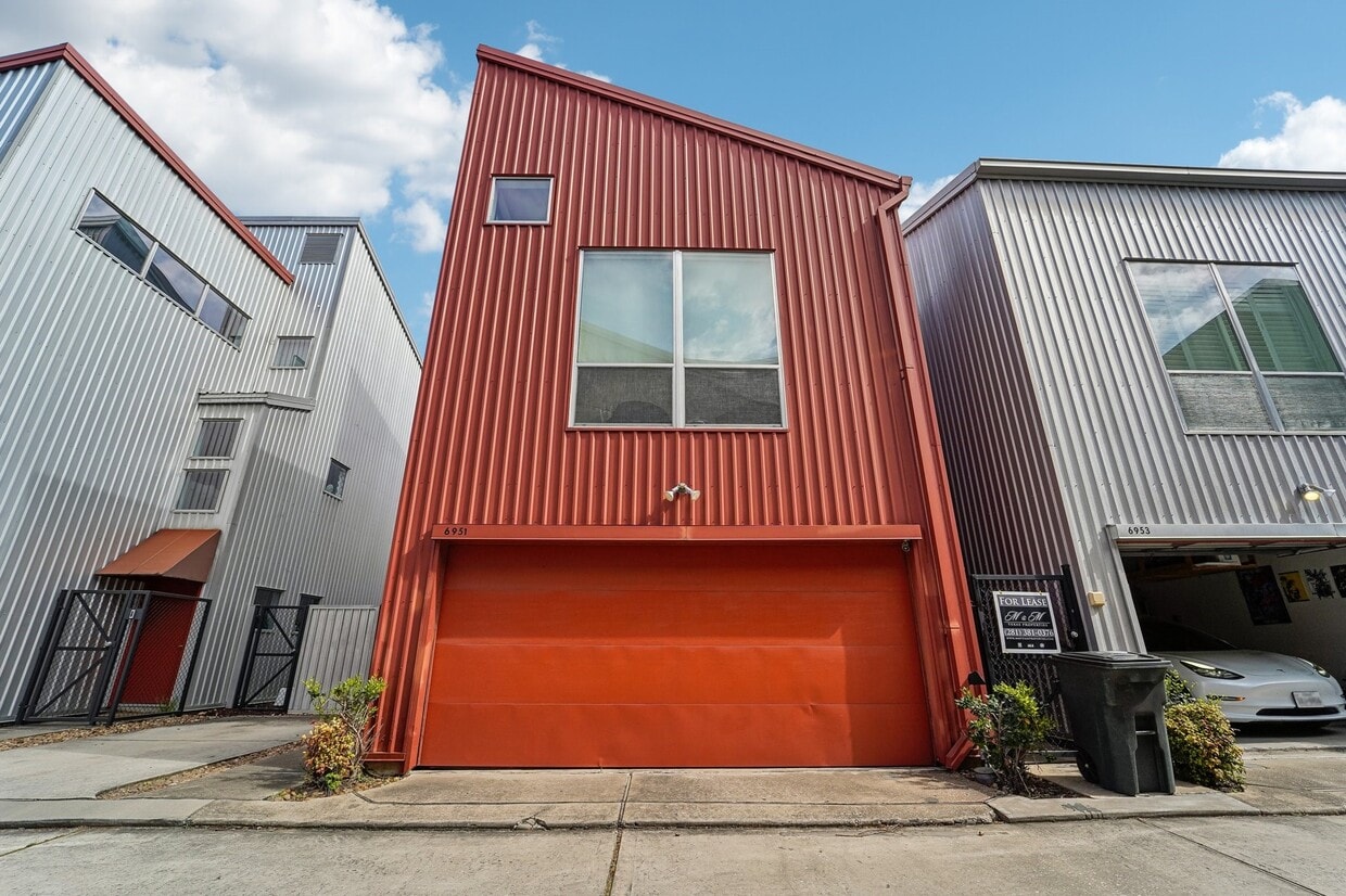 Primary Photo - 6951 Ardmore St