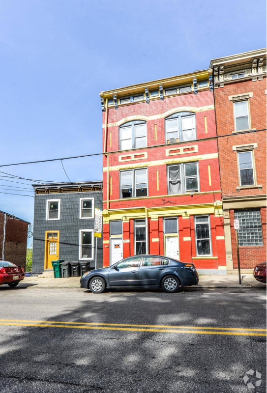 Building Photo - 2467 W McMicken Ave