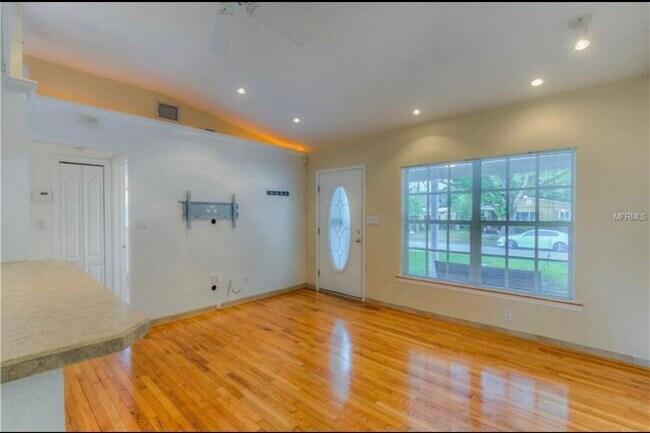 Foto del edificio - 2919 Hargill Dr