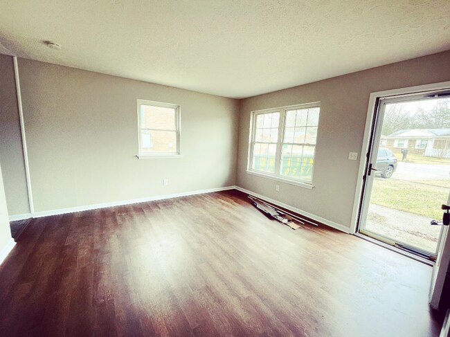 Building Photo - 9400 Moonridge Pl