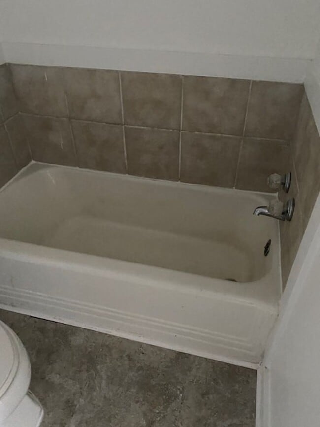 Foto del edificio - Renovated 1 Bedroom 1 Bath Unit for Rent!