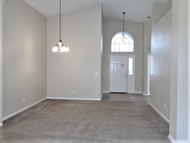 Foto del edificio - 8003 Moccasin Trail Dr