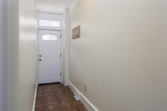 Front Entrance - 107 S 11th St