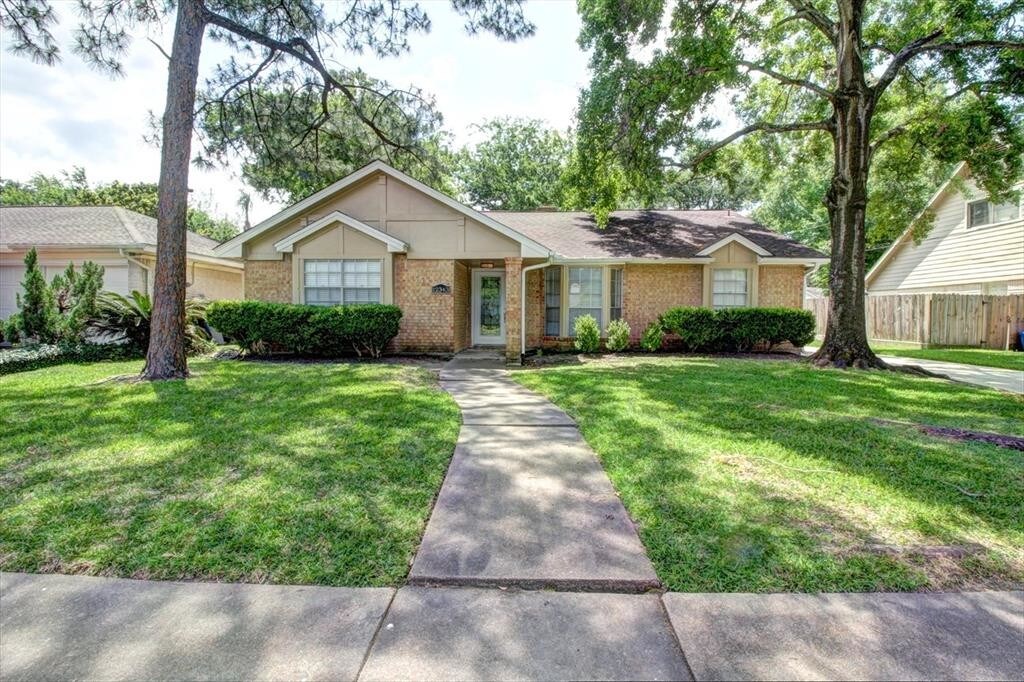 Primary Photo - 12343 Whittington Dr