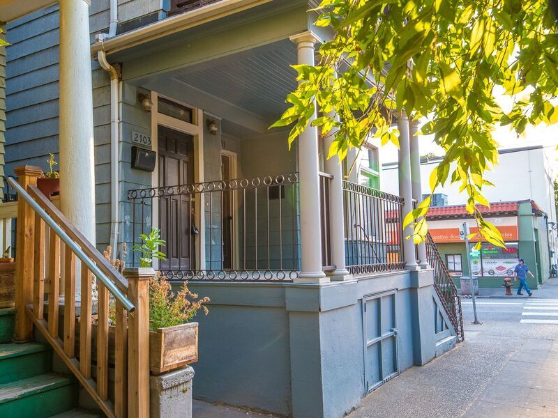 Foto principal - 2103 NW Hoyt St
