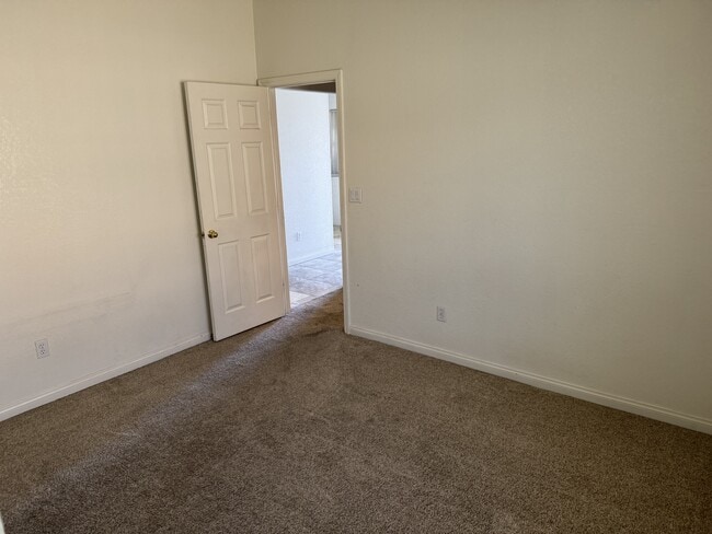 Foto del edificio - 20796 Village Pkwy