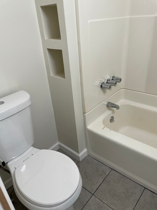 Foto del edificio - 56 8th Ave