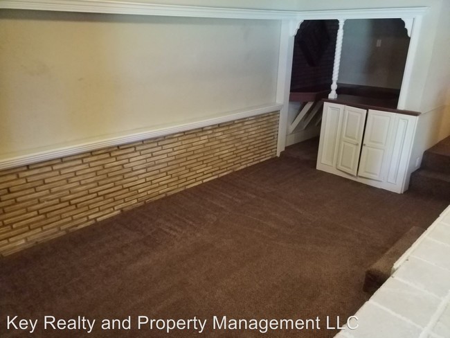 Foto del edificio - 3 br, 2 bath House - 4916 S. Drexel Ave