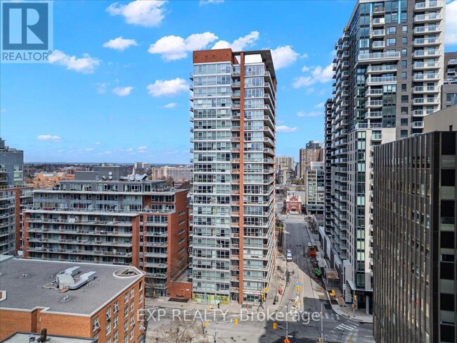 Building Photo - 179-179 George St