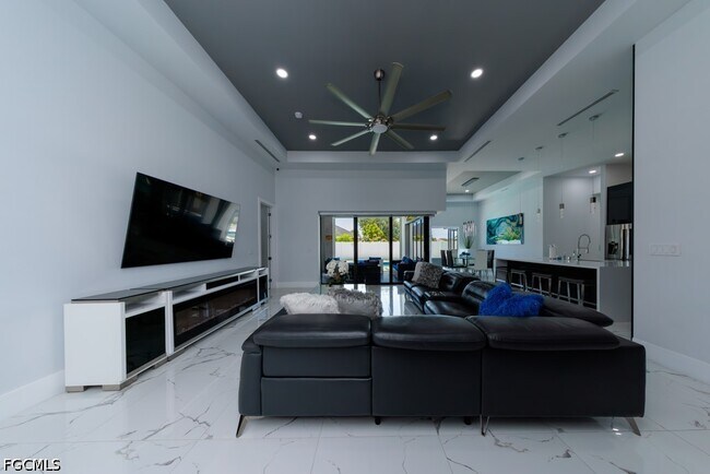 Foto del edificio - 4024 Chiquita Blvd S