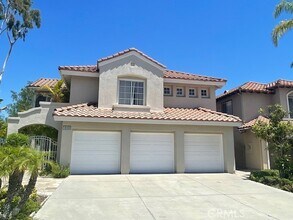 Building Photo - 26562 White Oaks Dr