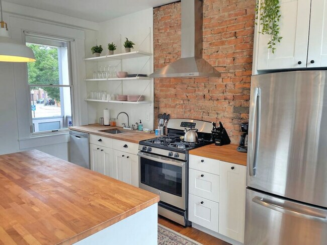 Foto del edificio - 1806 Republic St