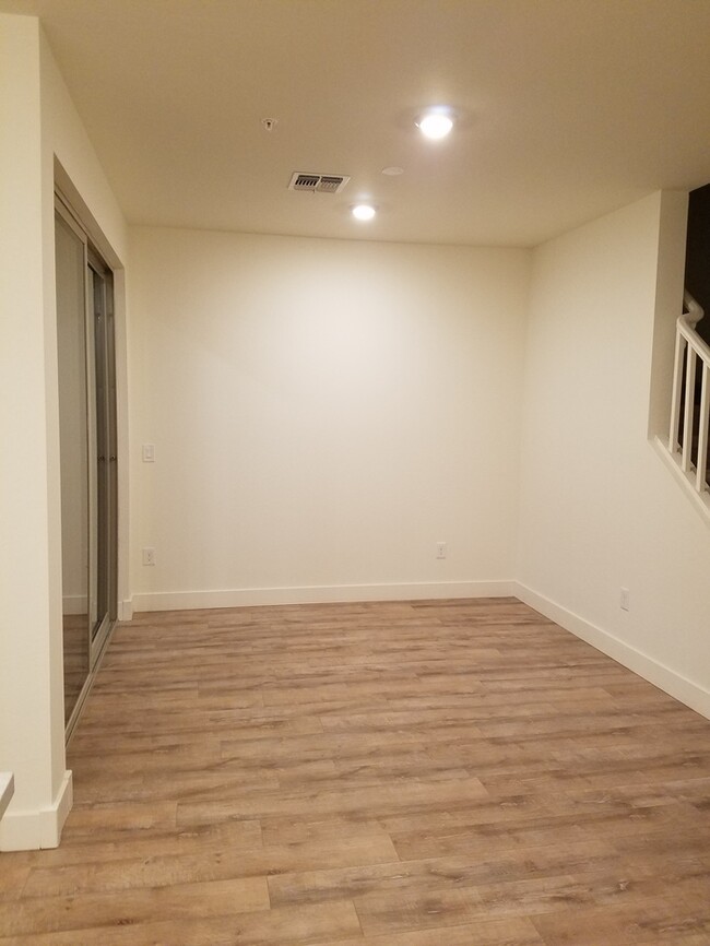 Building Photo - 3855 S McQueen Rd