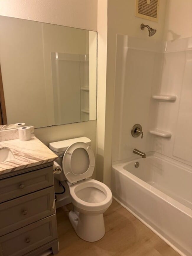 Building Photo - Ground floor Kahului Ikena unit