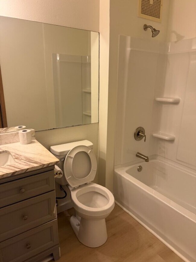 Foto del edificio - Ground floor Kahului Ikena unit