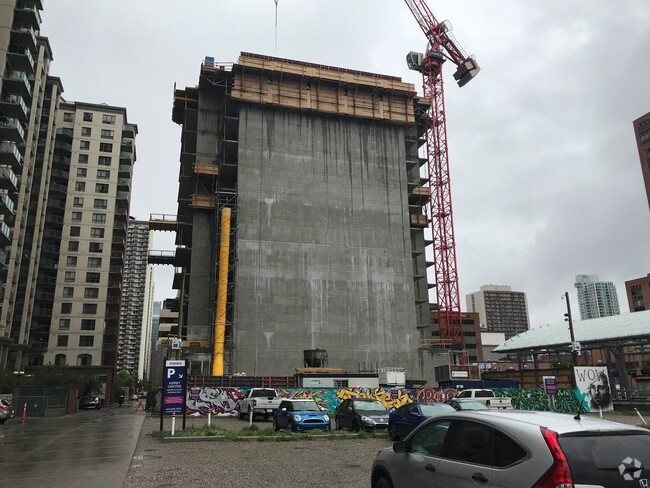 Photo du bâtiment - Hat @ 7 AVE