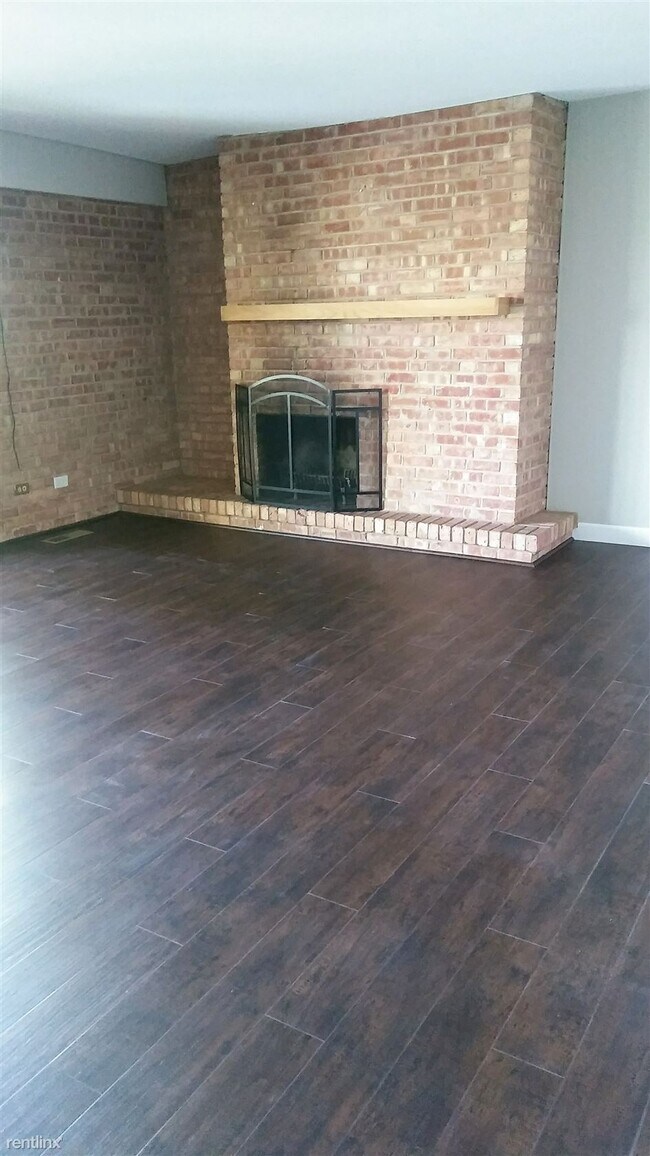 Foto del edificio - 2 br, 1.5 bath Condo - 5605 Lakeside Dr Ap...