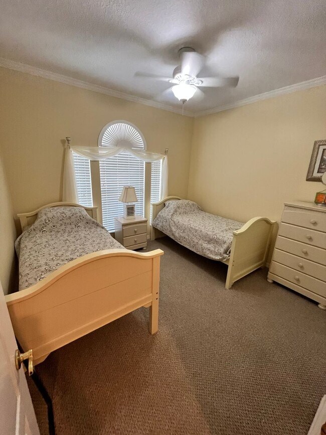 Foto del edificio - Beautiful rental located in the highly sou...