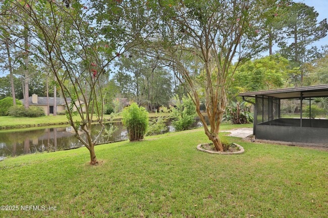 Foto del edificio - 11151 Stoney Point Ln W