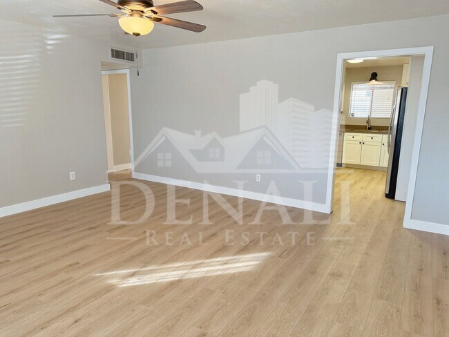 Foto del edificio - 1220 W Romo Jones St