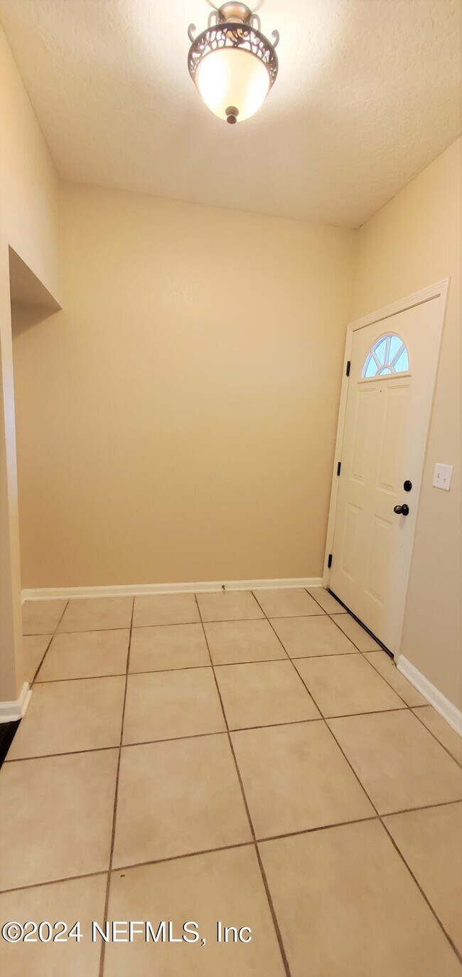 Foto del edificio - 3750 Silver Bluff Blvd