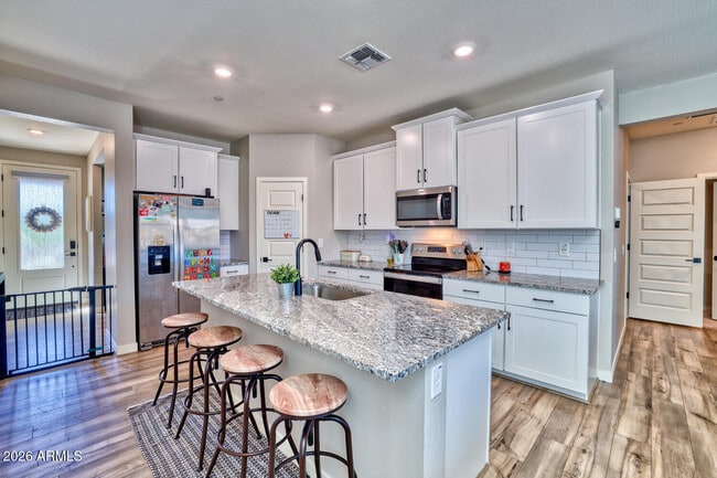 Building Photo - 11508 W Cumberland Dr