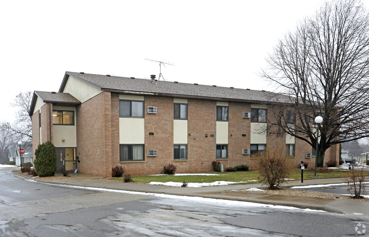 Primary Photo - Catherine Square Apartments